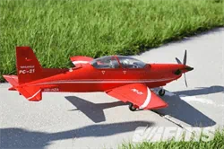טיסן פילטוס  - PILATUS PC-21